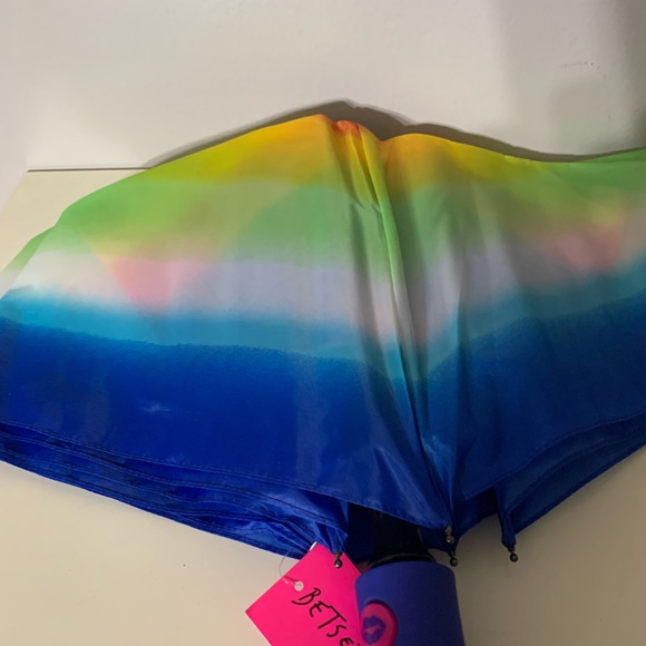 Betsey Johnson umbrella, NWT - Picture 5 of 5